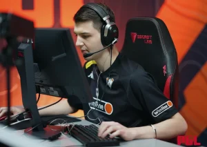 fl1t-oszony-nowym-zawodnikiem-parivision-35eb