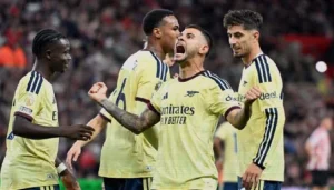 arsenal-ratings-guimaraes-raya-win-56d6