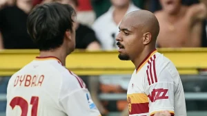 donyell-malen-hails-special-paulo-29ba