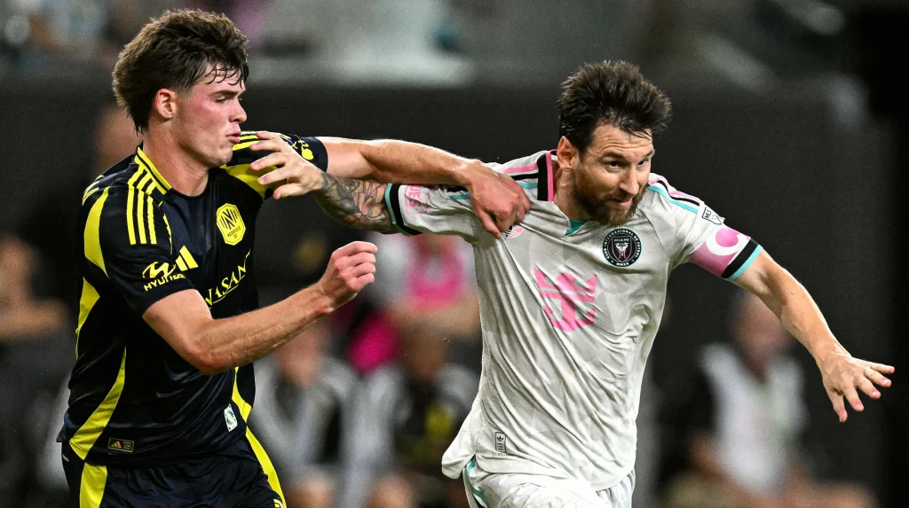 lionel-messi-scores-stunner-inter-b68c