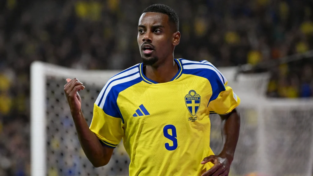 liverpool-forward-alexander-isak-reveals-2b57