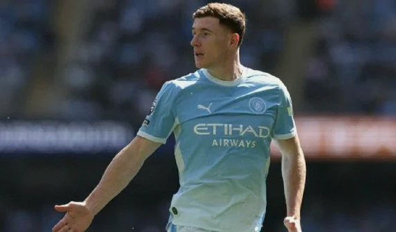 man-city-elliot-anderson-handball-8d76
