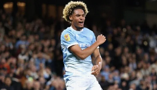 man-city-year-old-floyd-03a1