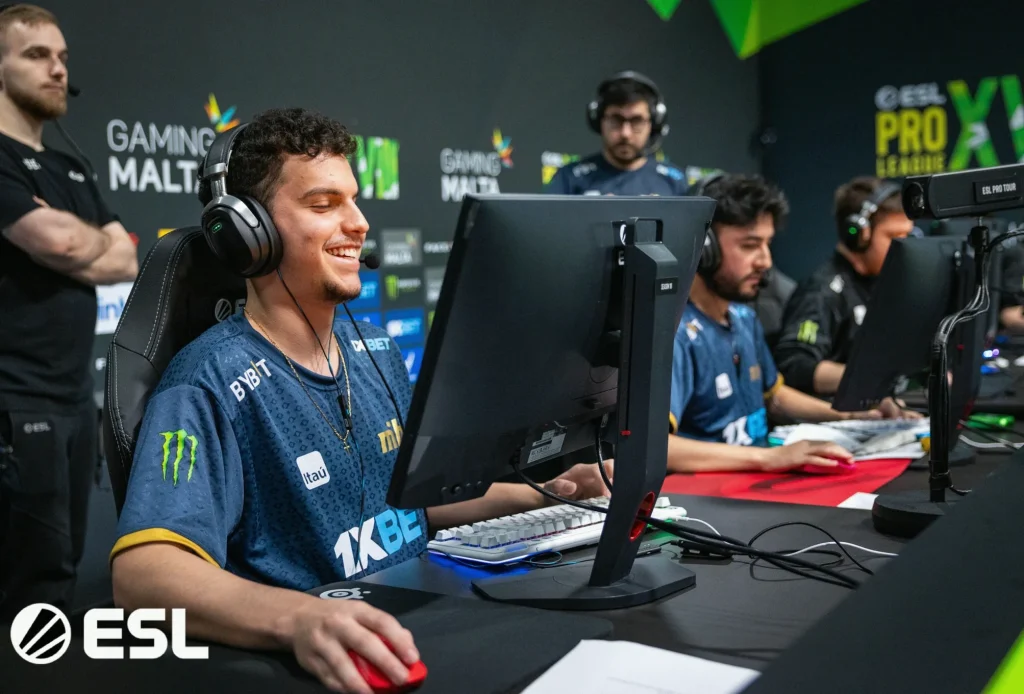mibr-tak-szufli-brazylijska-organizacja-8dd8