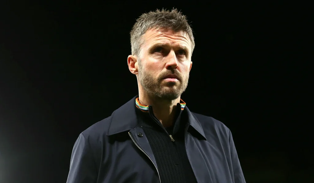 michael-carrick-brink-man-utd-db87