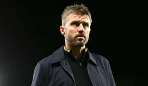 michael-carrick-brink-man-utd-db87