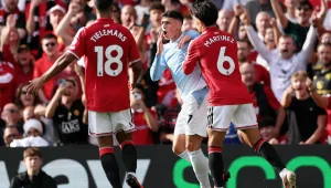 moment-madness-phil-foden-sees-1b06