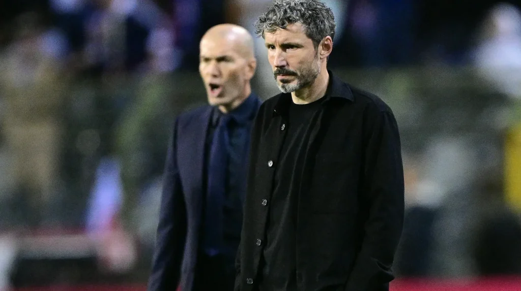 proud-mark-van-bommel-refuses-e2a1