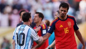 rodri-lionel-messi-spanish-football-af03