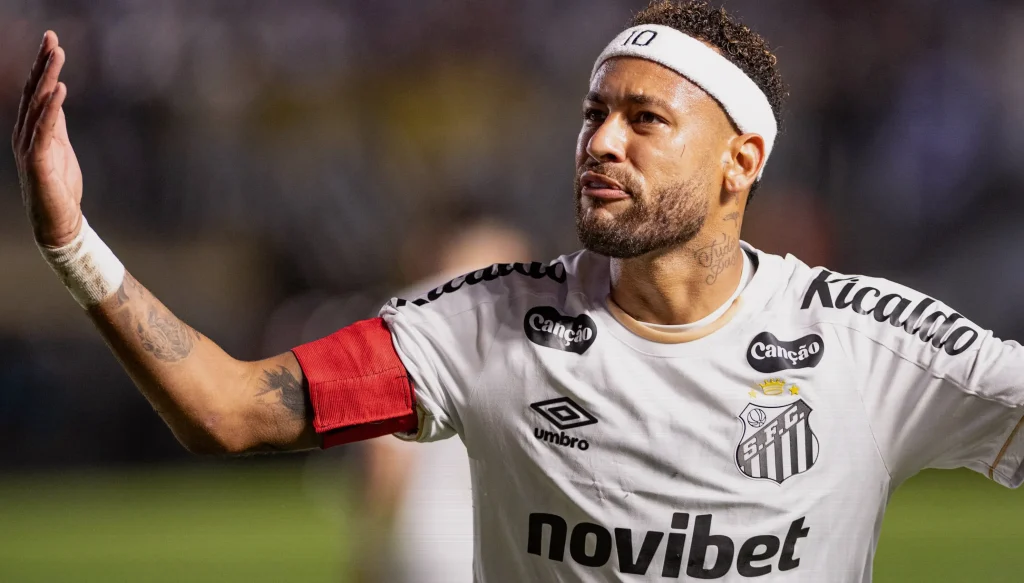 santos-agree-major-kit-deal-6d73