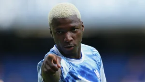 chelsea-star-moises-caicedo-handed-5826