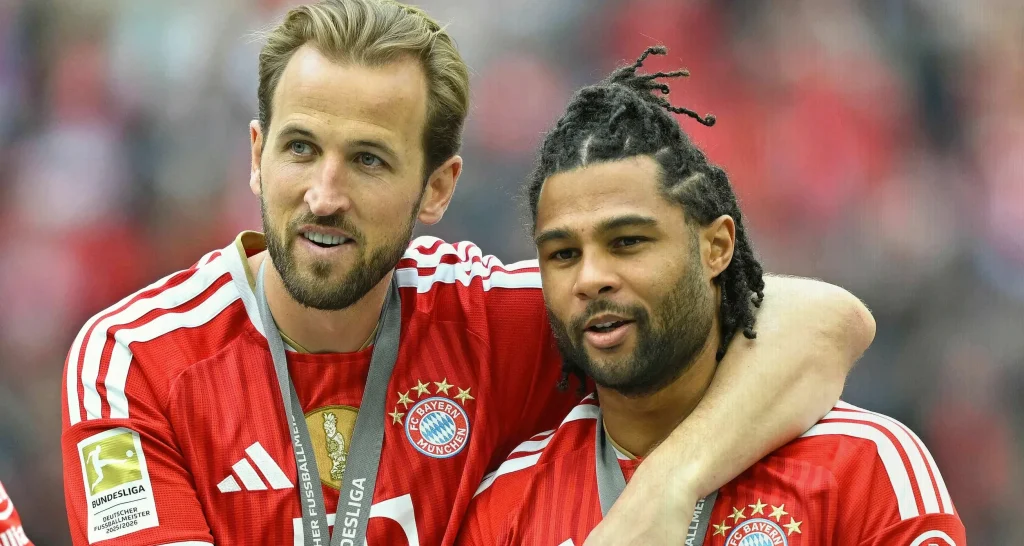 deserves-trophy-serge-gnabry-backs-2209
