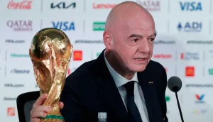 fifa-president-gianni-infantino-received-9723