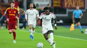 funny-jose-mourinho-reacts-vinicius-ecae