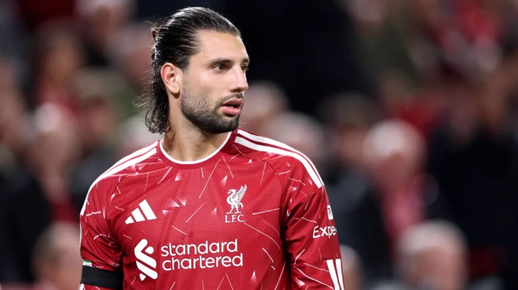 liverpool-alexander-isak-cody-gakpo-045a