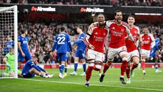 make-way-arsenal-people-premier-9648