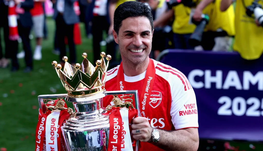 mikel-arteta-signs-long-term-cb37