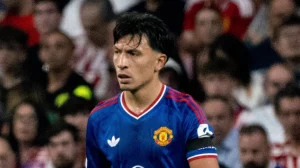 sources-man-united-assessing-lisandro-151a