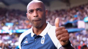 top-job-arsenal-striker-post-2f70