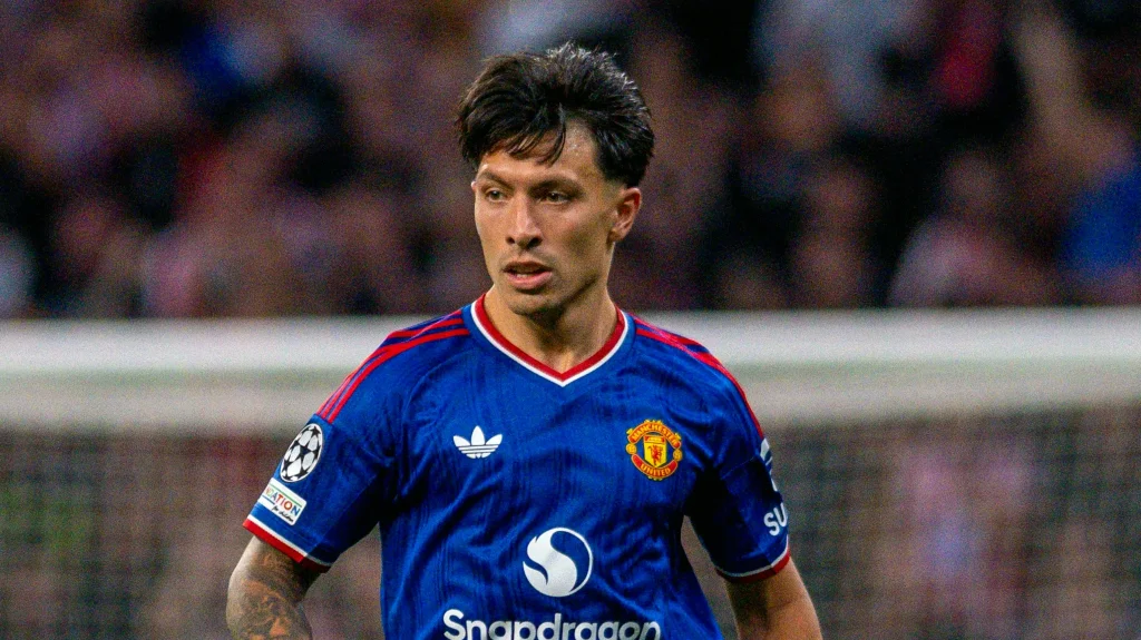 wayne-rooney-slams-disrespectful-lisandro-1583